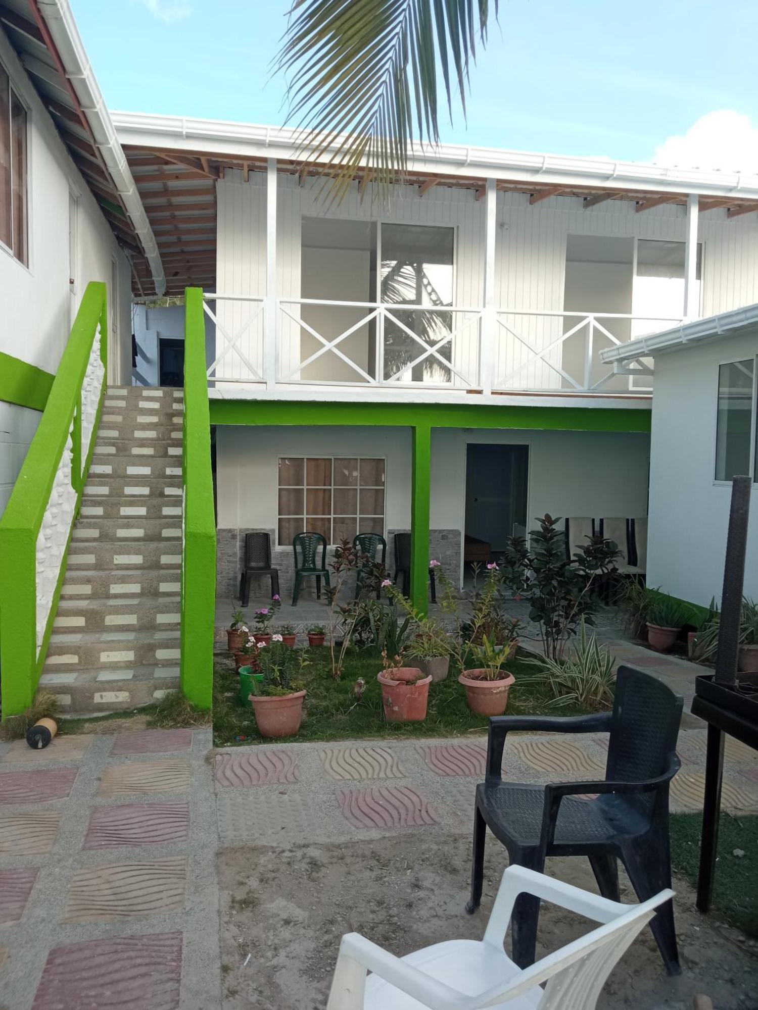Hotel Posada Valerie Archibolds Exterior foto